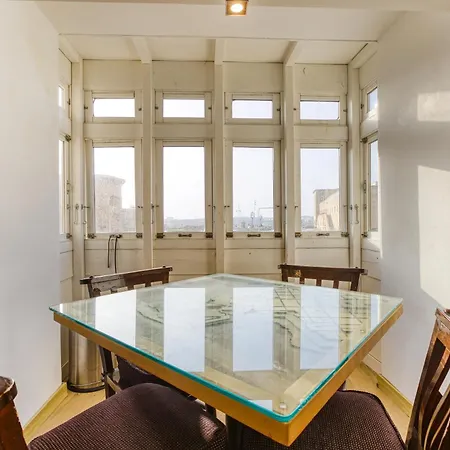 Comfortable 1br With Maltese Balcony In By 360 Estates Apartment *